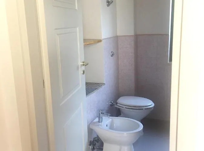 Comfy House In Crotone, Fenced Garden * Crotone