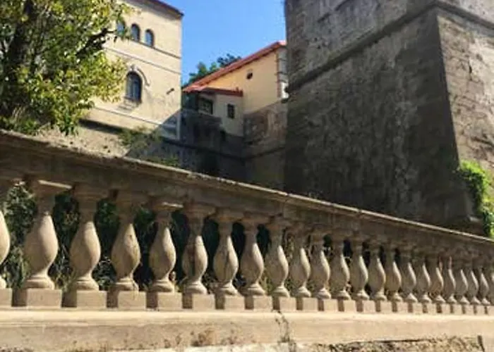 Nyaraló Comfy House In Crotone, Fenced Garden