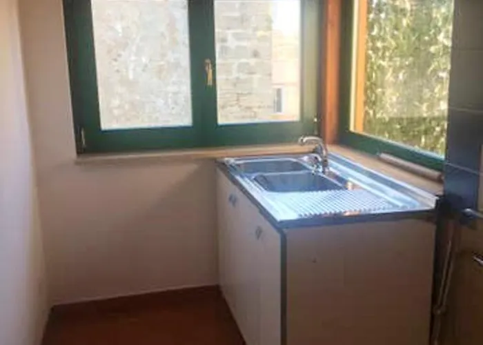 Nyaraló Comfy House In Crotone, Fenced Garden