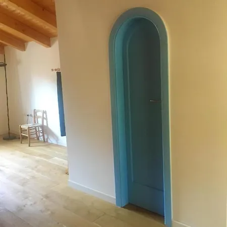 Comfy House In Crotone, Fenced Garden * Crotone