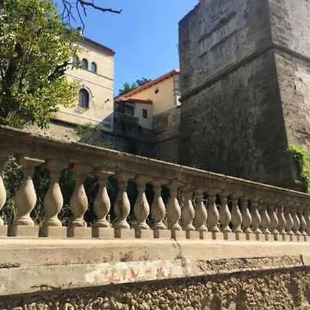 Ferienhaus Comfy House In Crotone, Fenced Garden