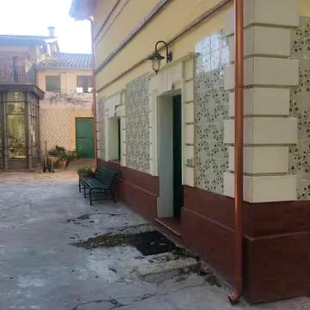 Comfy House In Crotone, Fenced Garden קרוטונה