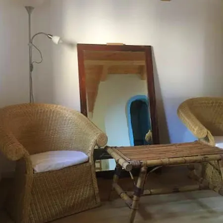 Comfy House In Crotone, Fenced Garden Ferienhaus Crotone