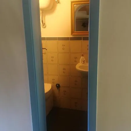 Comfy House In Crotone, Fenced Garden Ferienhaus Crotone