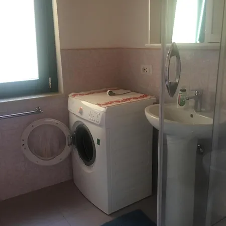 Comfy House In Crotone, Fenced Garden