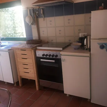 Comfy House In Crotone, Fenced Garden Vakantiehuis