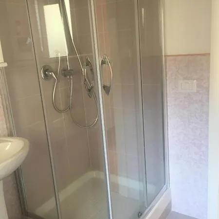 Vakantiehuis Comfy House In Crotone, Fenced Garden *