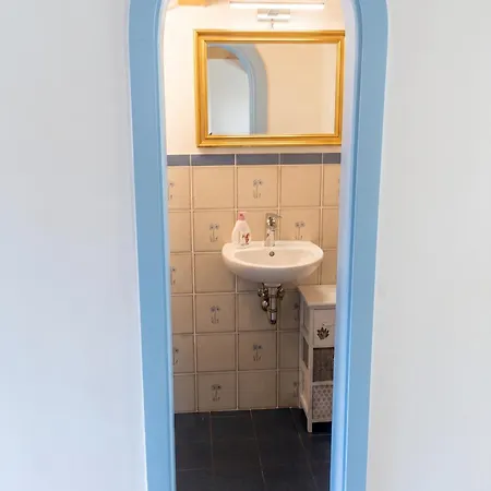 Comfy House In Crotone, Fenced Garden * Crotone
