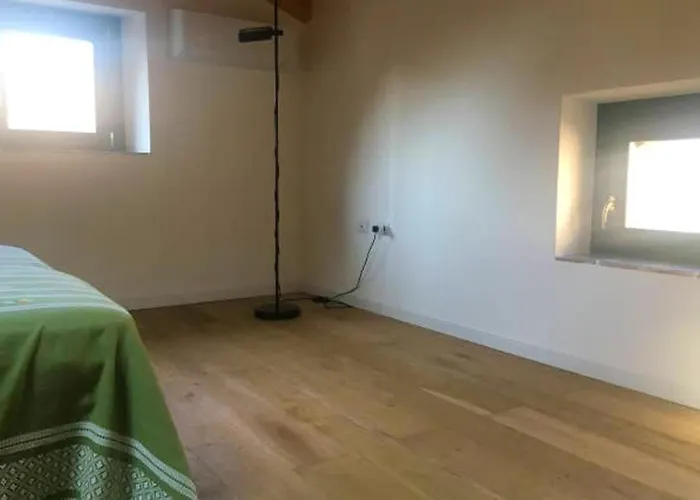 בית נופש Comfy House In Crotone, Fenced Garden קרוטונה